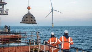 Oysters in a wind farm in the North Sea | © Udo van Dongen